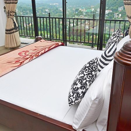 Angel Tower Bed and Breakfast Kandy Exteriör bild