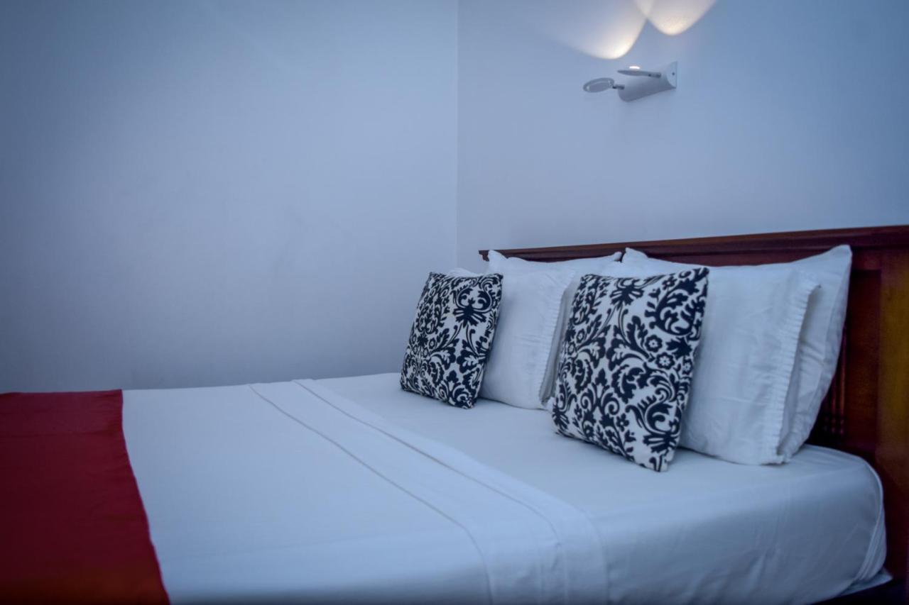 Angel Tower Bed and Breakfast Kandy Exteriör bild